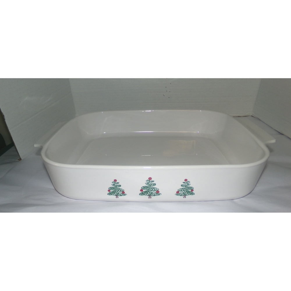 CorningWare Holiday Tree Roaster Pan A-21 White 4 QT Christmas Casserole